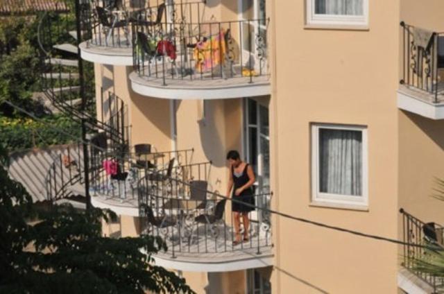 Amanda Hotel Karlovassi Esterno foto